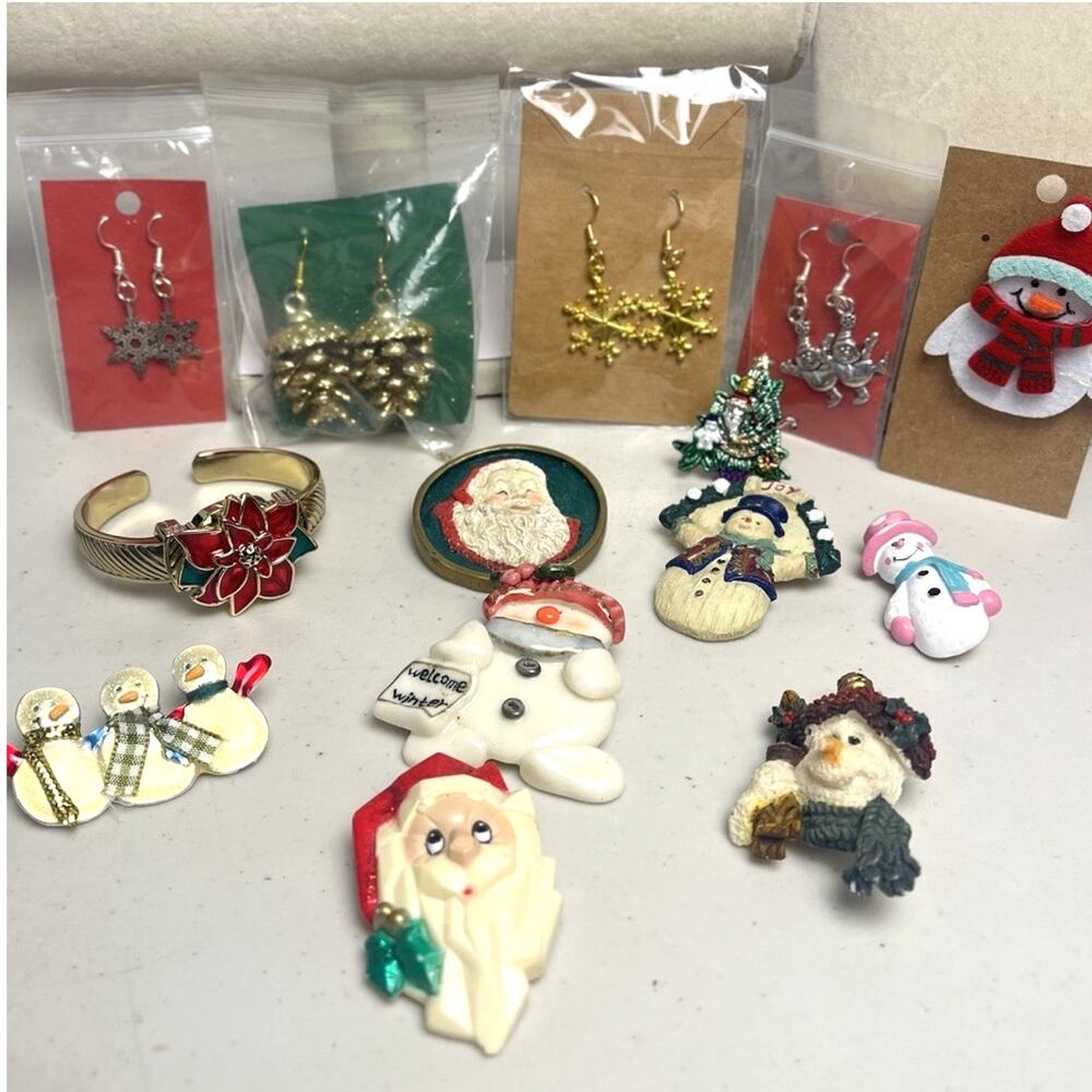 Christmas Brooch Pin Earrings Watch Lot Snowman Snowflake Santa Brooch 14 Pcs
